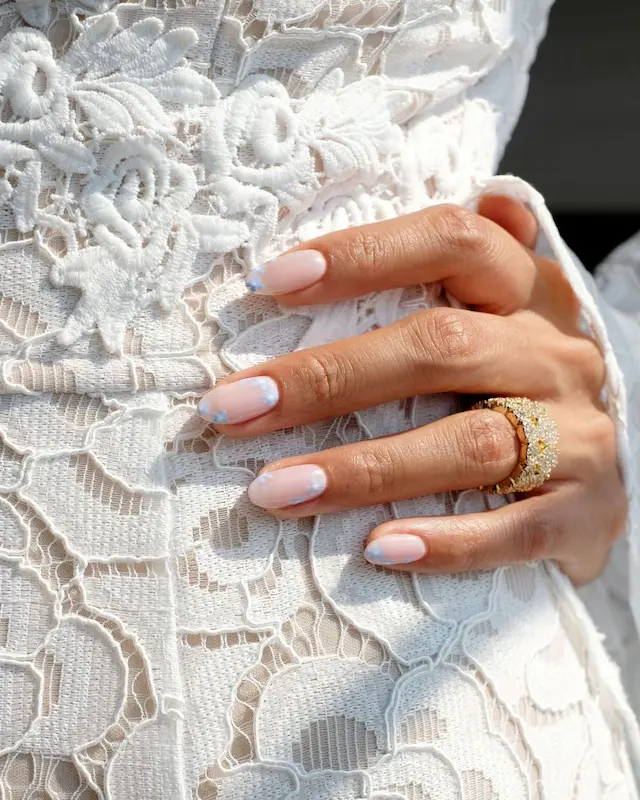 diseño de uñas para novias